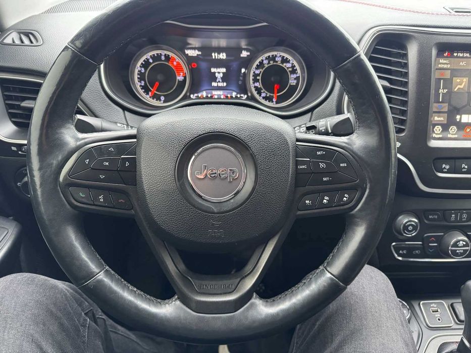 Jeep Cherokee trailhawk власник