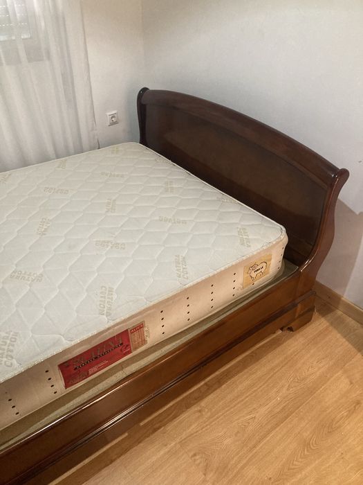 Cama, Cómoda, Mesas Cabeceira e Roupeiro
