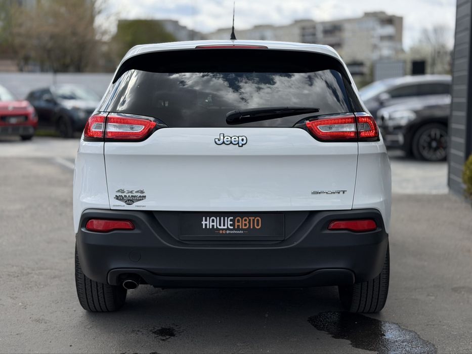 JEEP CHEROKEE 2016 року, 2.4 бензин, автомат, повний привід.