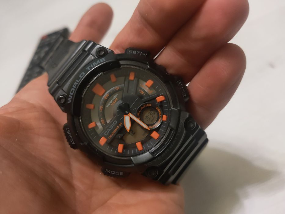 Zegarek Casio- Jak nowy, stan super ,mikro kosmetyczne ślady...