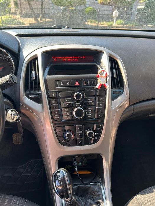 Opel Astra IV Sports Tourer