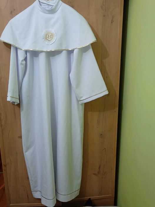 Alba Komunijna I Komunia Święta