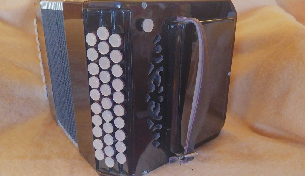 Bandoneon híbrido Harry Geuns (C-System)