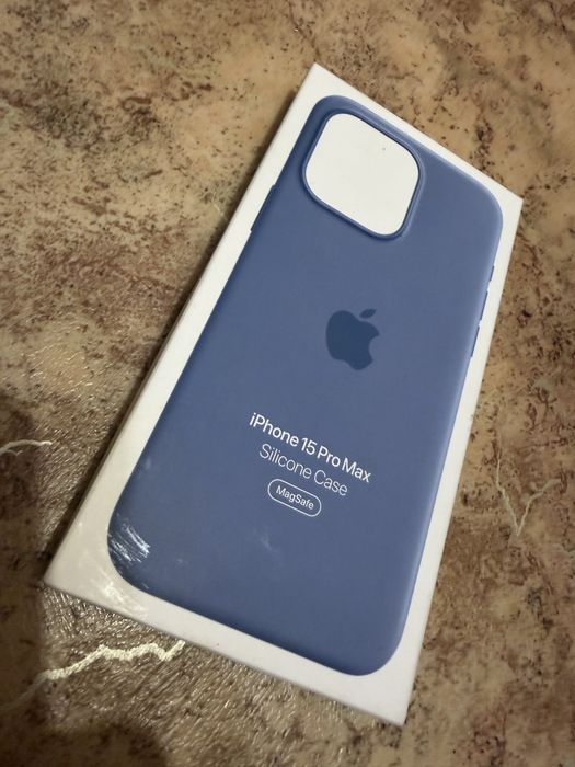 Apple silicone case 15 pro max оригинал