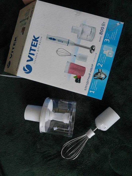Продам комплектуючі до блендеру VT-8524 W