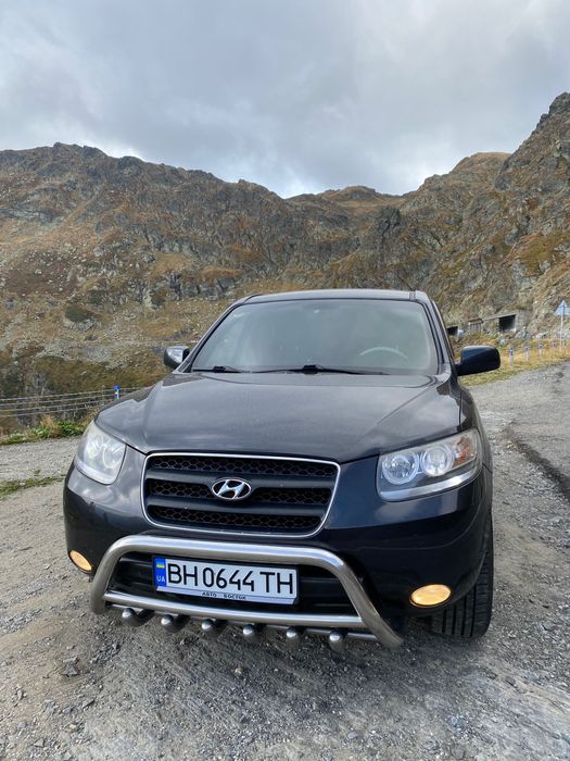 Продам надійний позашляховик Hyundai Santa Fe 2007 року.