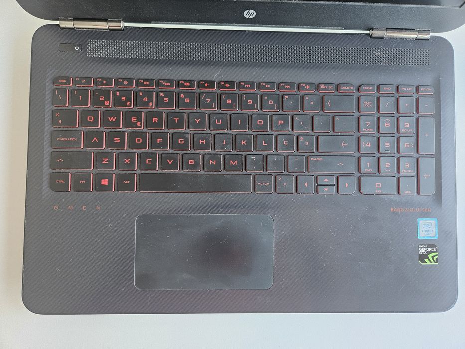Portátil Gaming HP OMEN 15.6" – i7 | GTX 965M | 16GB RAM | SSD + HDD