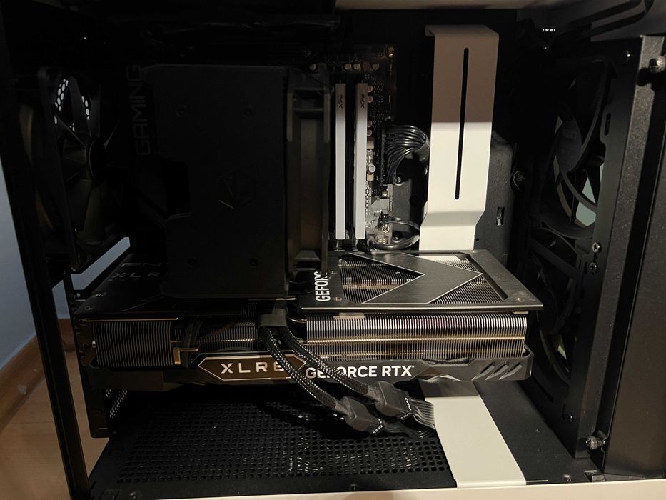 Komputer gamingowy Ryzen 7 7800x3d bez karty