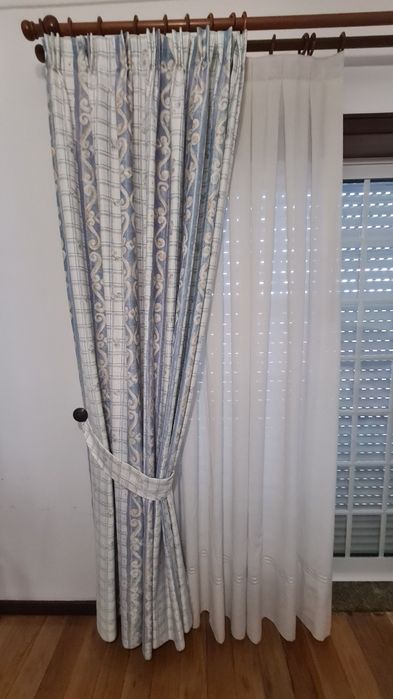 Cortinas e reposteiros