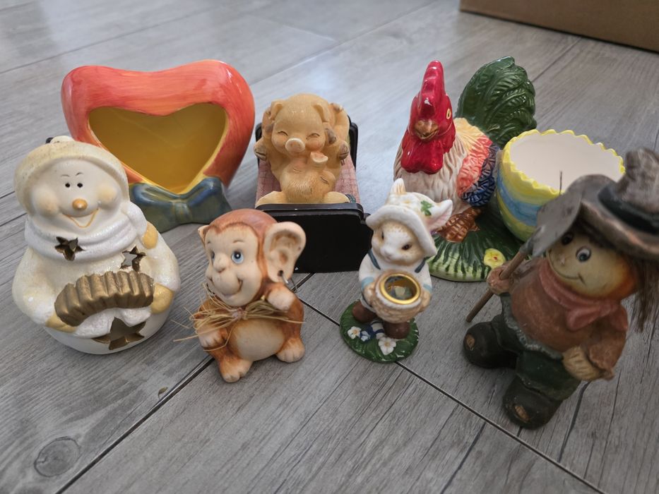 Figurki słonie delfiny