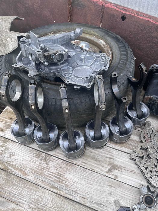 Двигун в розборі OM 642