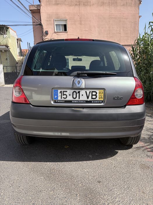 Renault clio 2003