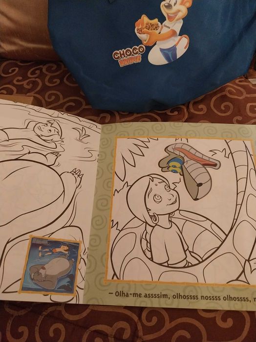 Conjunto Mochila tiracolo azul + Livro da Selva para pintar, Disney