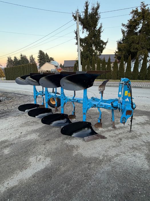 W ofercie Pług Lemken Opal 120 sprowadzony z Niemiec