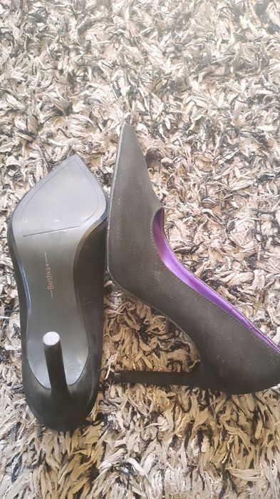 Bershka szpilki czarne 38