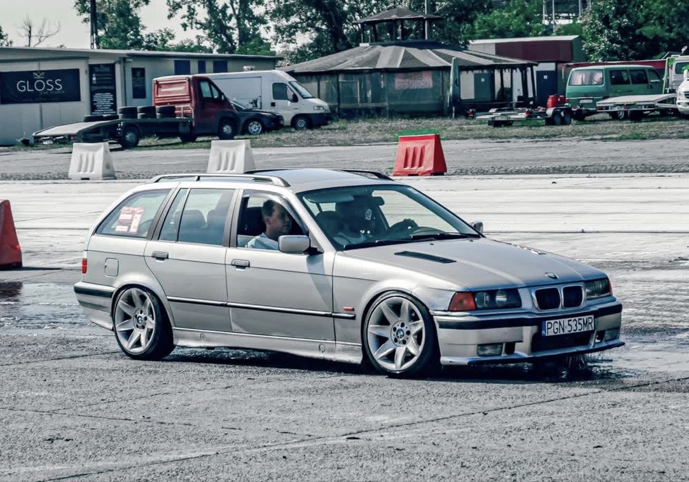 BMW E36 Touring 2.5 Turbo drift daily