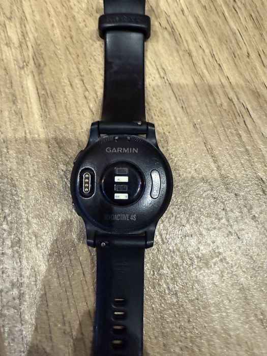 Garmin vivoactive 4s