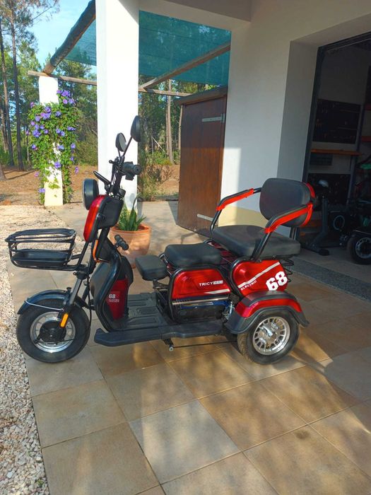 Triciclos elétricos
