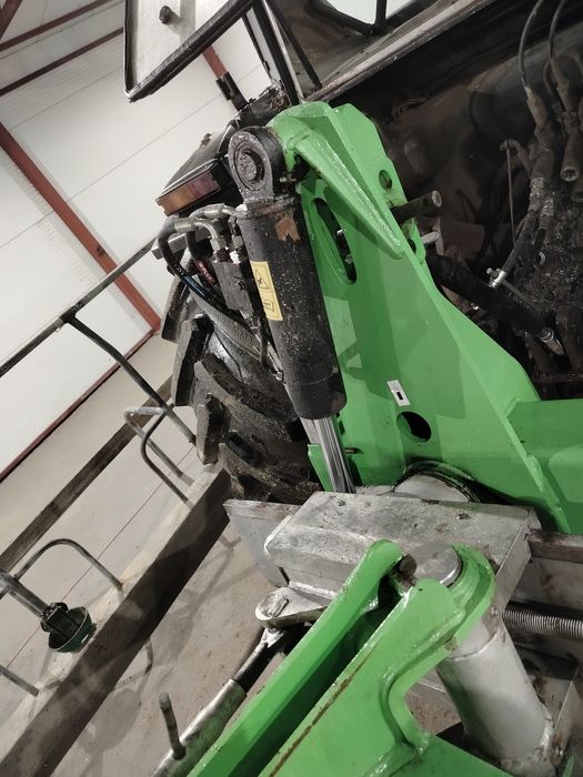 Pług 4 skibowy obrotowy