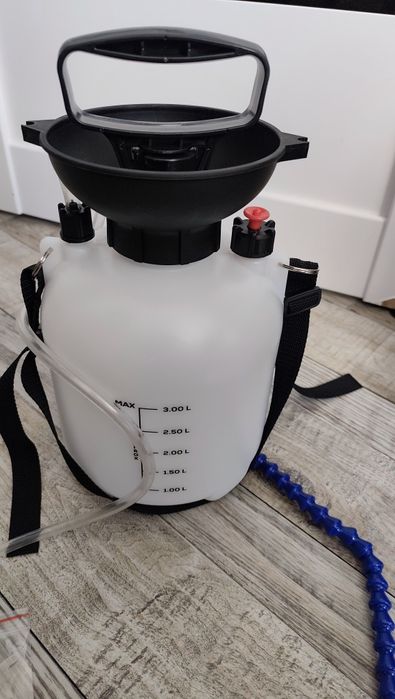 Ручний насос для заміни рідини