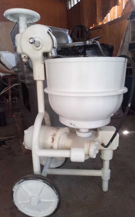 Тестомес тістоміс тістомішалка для пекарни werner & pfleiderer 40 літр