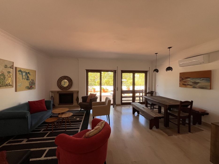 Sintra city centre - Spacious T3 appartment with big terrace (60 m2)