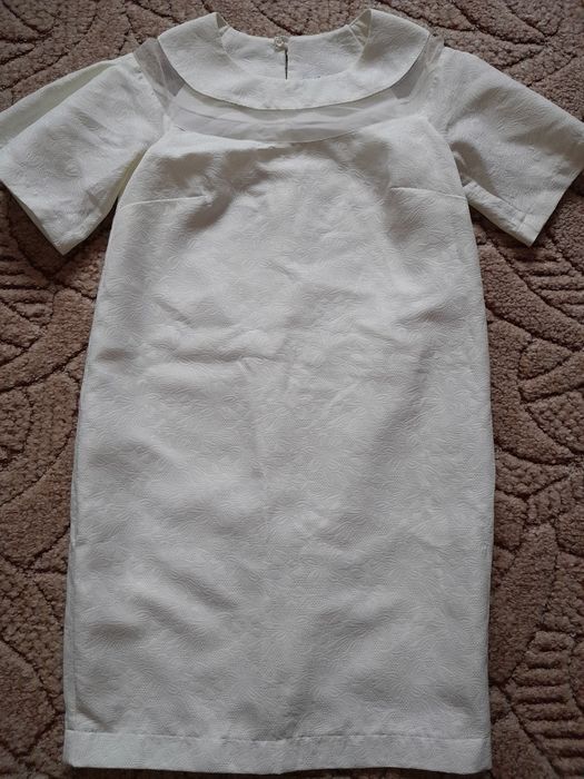 Продам сукню, розмір 42-44. Одягалась 2 рази.