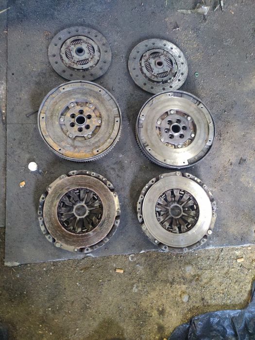 Sprzęgło audi a4 b7 2.0tdi tarcza 240mm łuk uszkodzone