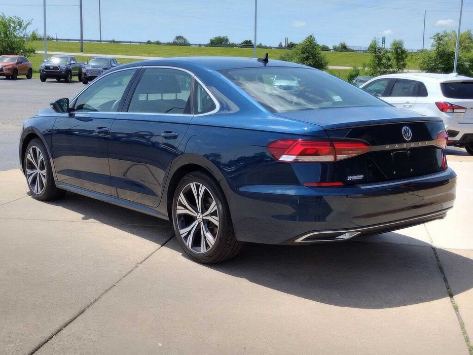 Volkswagen Passat      2022