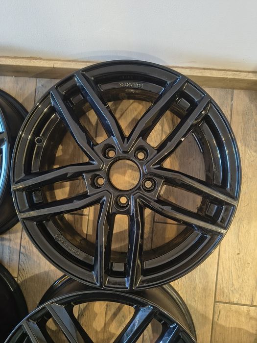 Komplet alufelg 6,5Jx17H2 DEZENT 5x112  Audi VW Skoda Mercedes