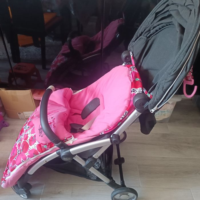 Vende-se  Carrinho Chicco Goody usado  Fecho Fácil