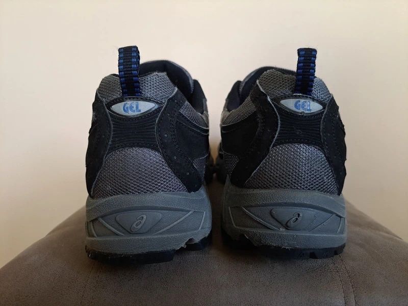 Buty Asics Vintage rozm. 42,5 retro y2k pinterest