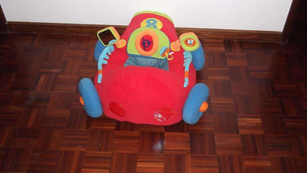 carrinho para bebé muito bonito