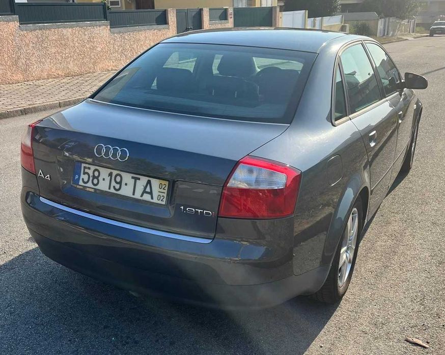 Audi A4 B6 1.9 TDI Sport 2002 130 CV