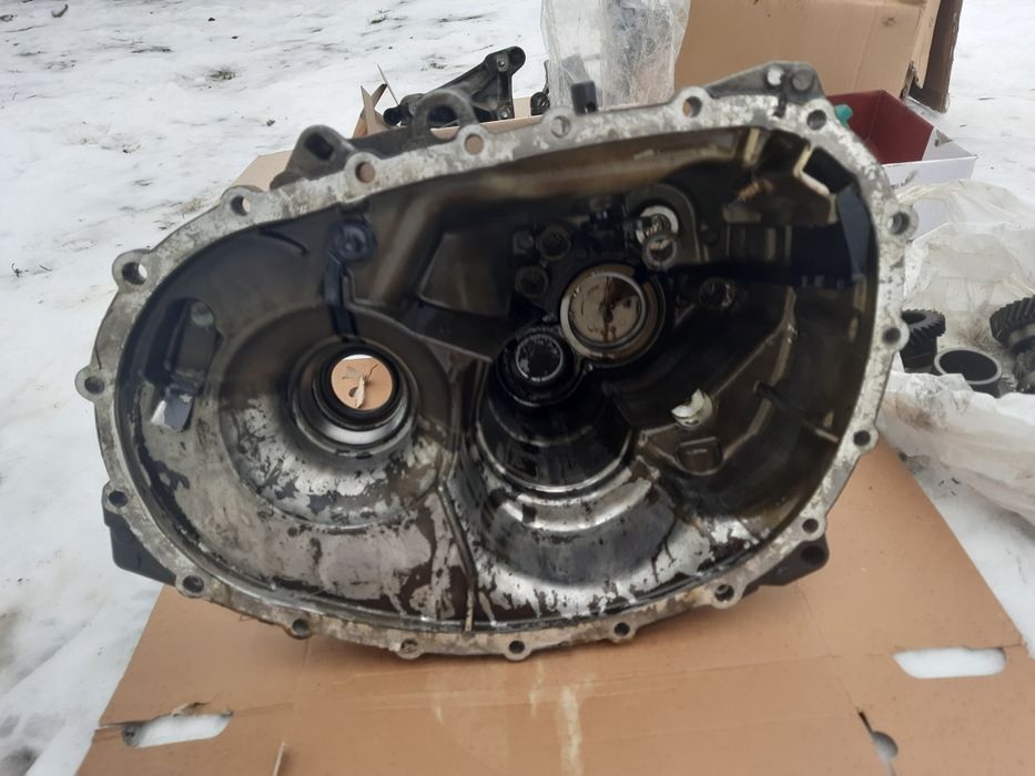 Продам коробку передач на Dacia Duster 2010 року,4х4, дизель механіка