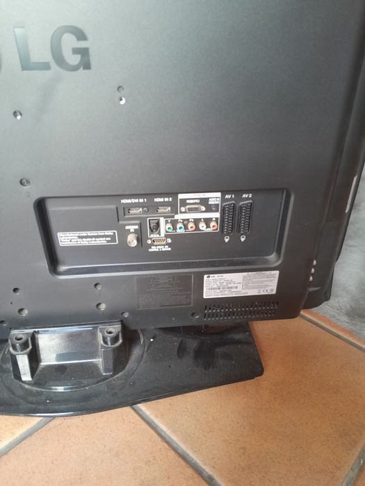 LG TV.                ,64309584047489123