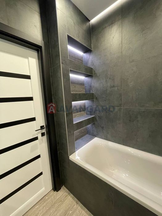 Продам 3-х кімн в ЖК Дніпровська Брама 2, 72 кв м, поверх 2/10