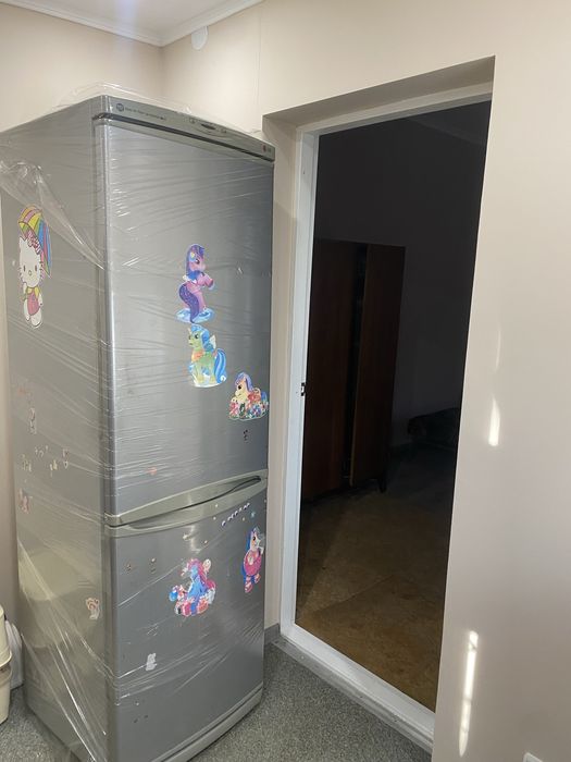 Частина будинку по вулиці Домбровського фасадна