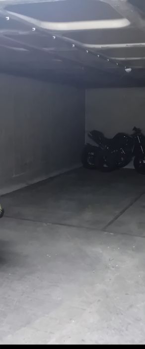 Alugo lugar de garagem mensal ou longa duração 80€