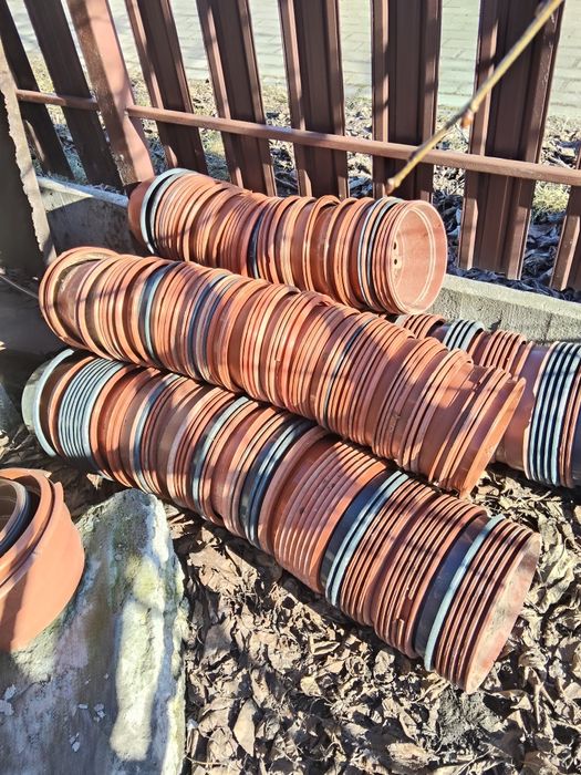 Doniczki do chryzantem