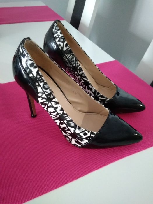 Eleganckie szpilki na obcasie