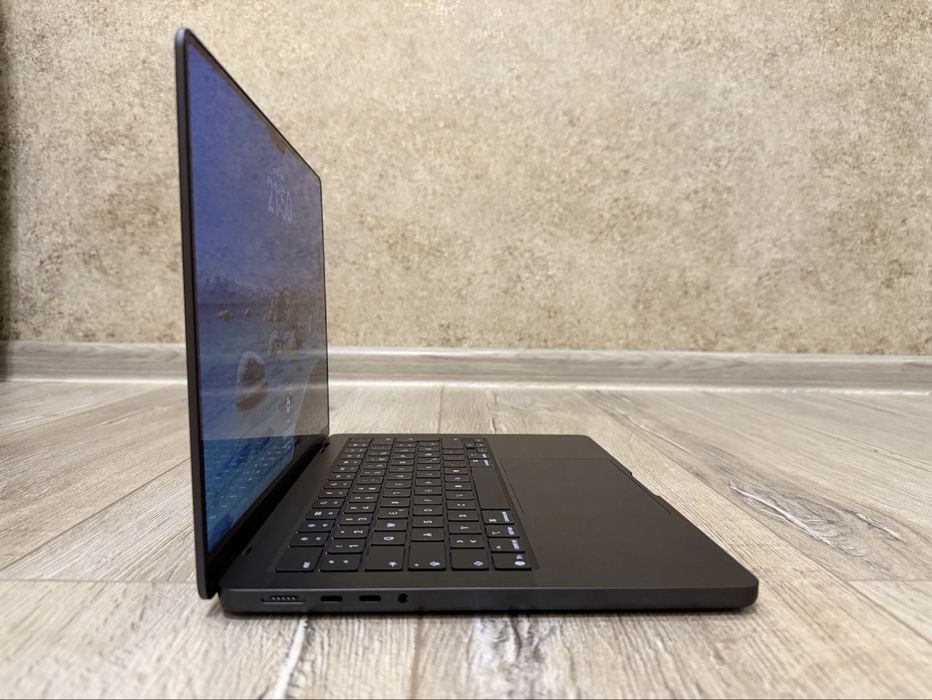 Apple MacBook Pro 14" M5 2026 16GB/1TB  Space Black