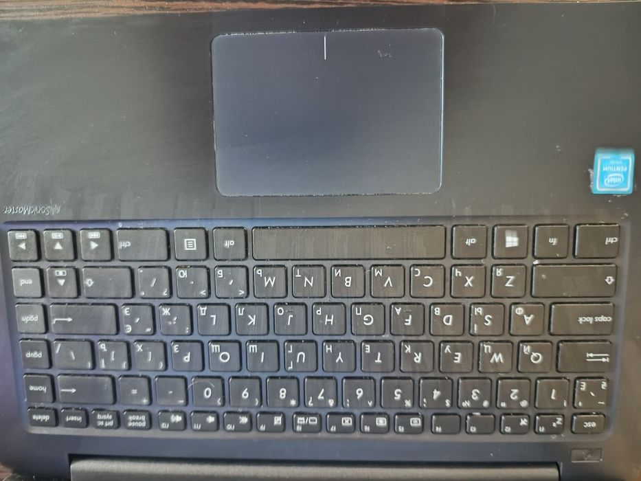 Asus Vivobook 14"  б/в