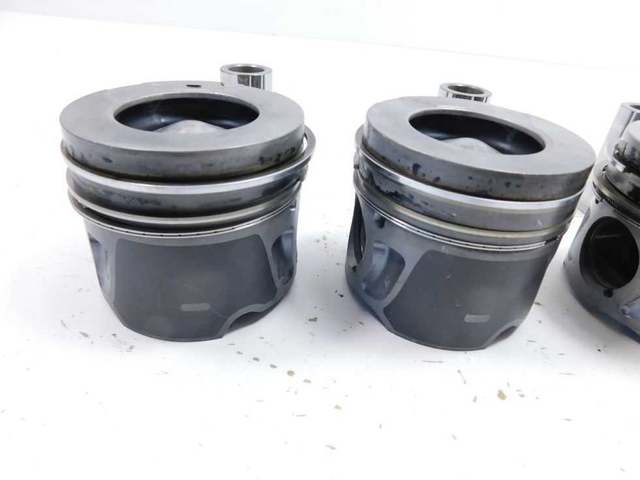 Tłok tłoki 2.0 HDI TDCI EURO5 Ford Peugeot Citroen C5 III S-Max Kuga II