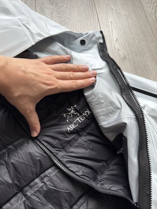 Пуховик Arcteryx 3в1 (ветровка+пуховой подклад)