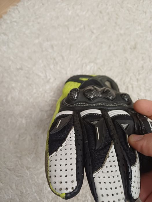 Luvas moto, ideais para moto desportiva.