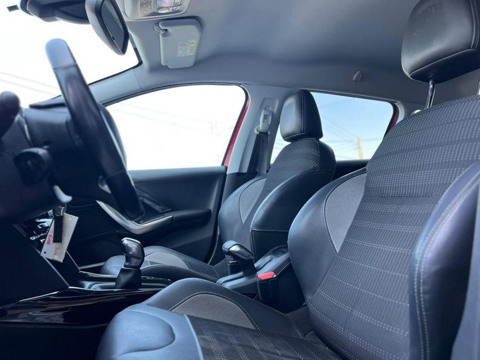 Peugeot 2008 — fotografia 5