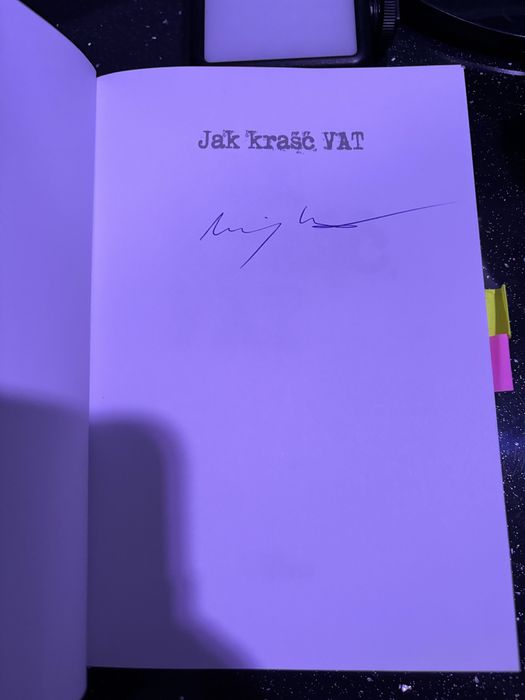 Książka „Jak Kraść VAT” z autografem
