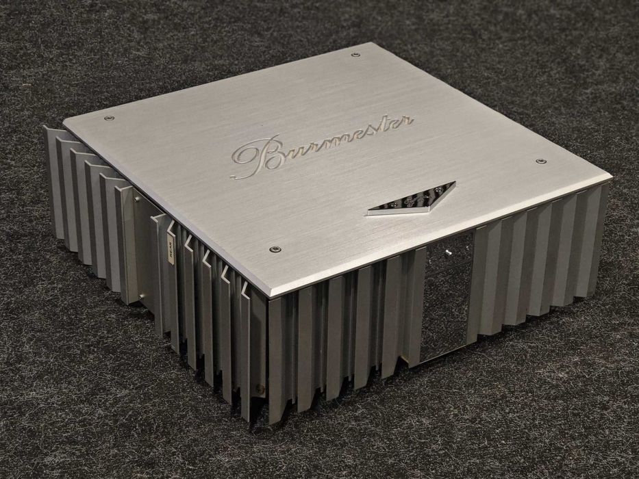 3х канальный усилитель мощности Burmester 037