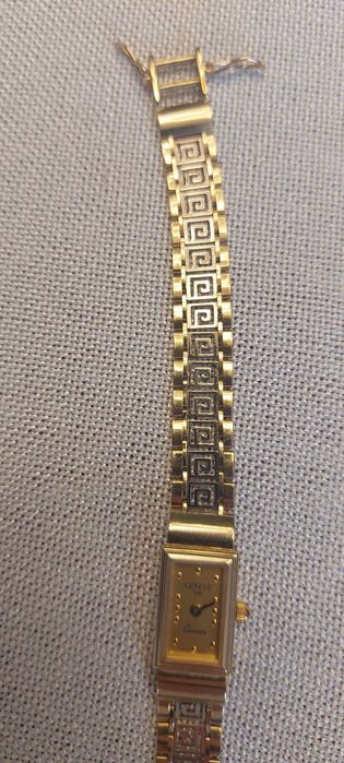 Złoty zegarek damski